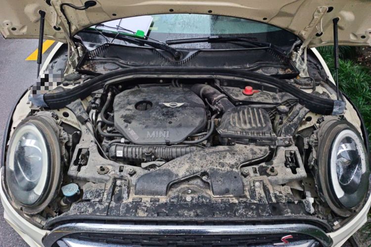 Used MINI Clubman 2018 2.0T COOPER S Artist Engine Bay