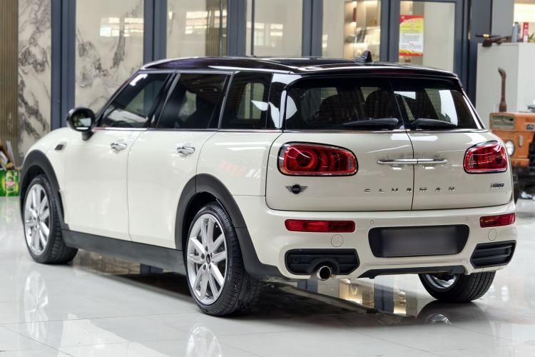 Used MINI Clubman 2018 1.5T COOPER Racing Driver Exterior 2