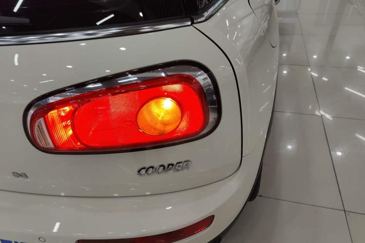 Used MINI Clubman 2018 1.5T COOPER Classic Edition Exterior 3