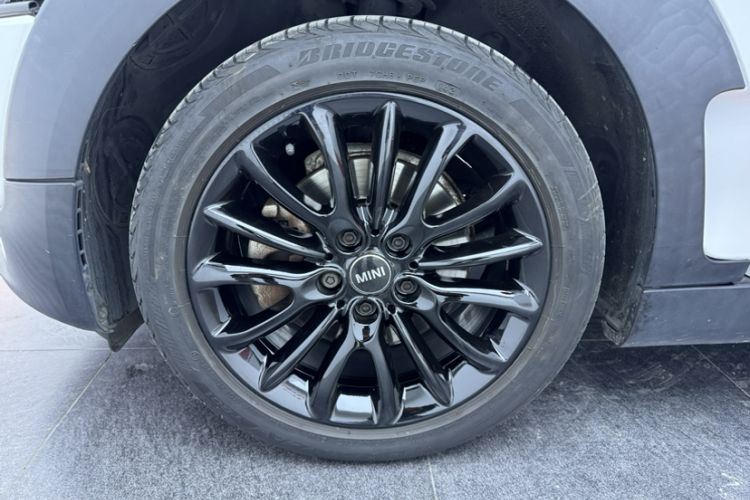Used MINI Clubman 2018 1.5T COOPER Classic Edition Exterior 4