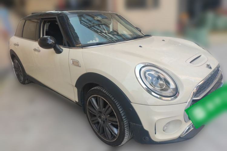 Used MINI Clubman 2018 2.0T COOPER S Artist Front Right 45 Deg