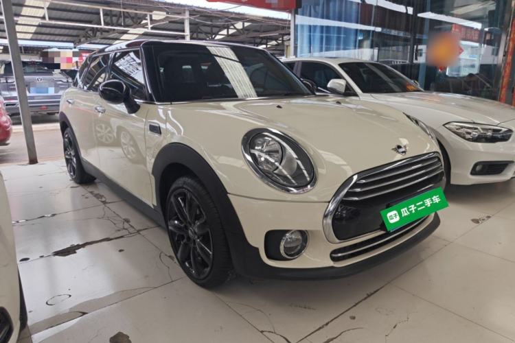 Used MINI Clubman 2018 1.5T COOPER Artist Front Right 45 Deg