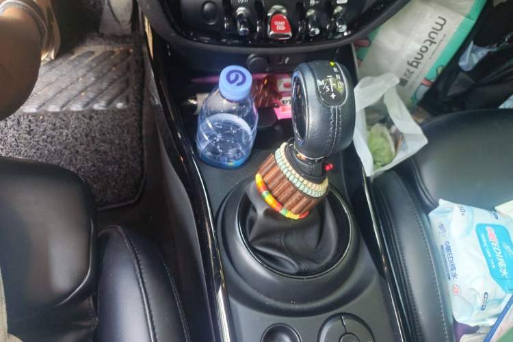 Used MINI Clubman 2018 1.5T COOPER Classic Edition Gear Lever
