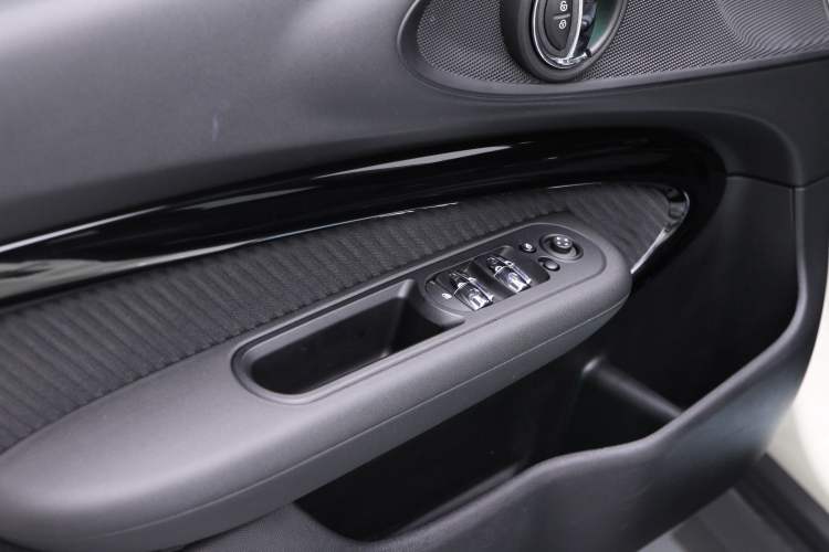 Used MINI Clubman 2018 1.5T COOPER Classic Edition Interior 11