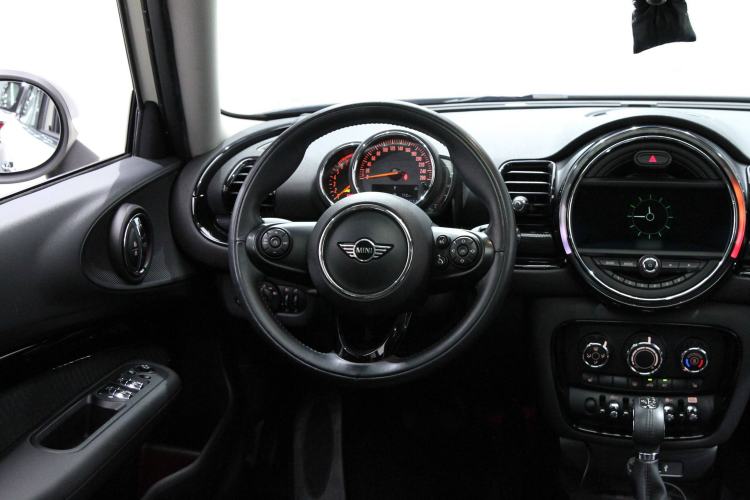 Used MINI Clubman 2018 1.5T COOPER Classic Edition Interior 4