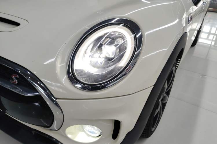 Used MINI Clubman 2018 2.0T COOPER S Classic Edition Left Front Headlight