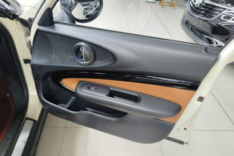 Used MINI Clubman 2018 2.0T COOPER S Classic Edition Right Front Door Interior