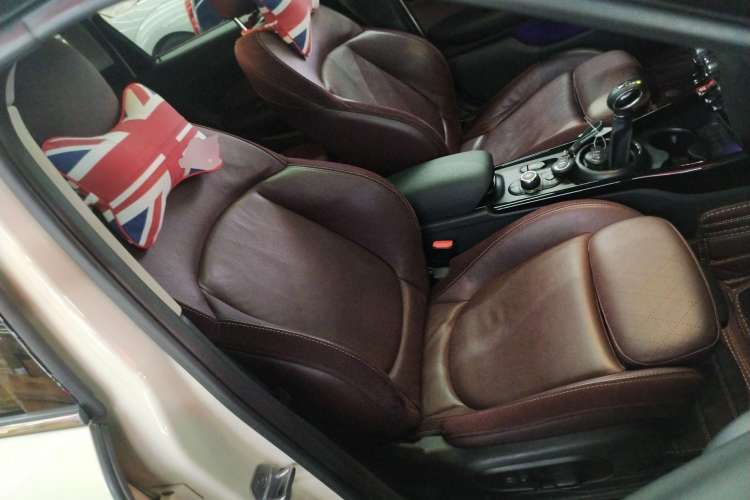 Used MINI Clubman 2018 1.5T COOPER Artist Right Front Seat