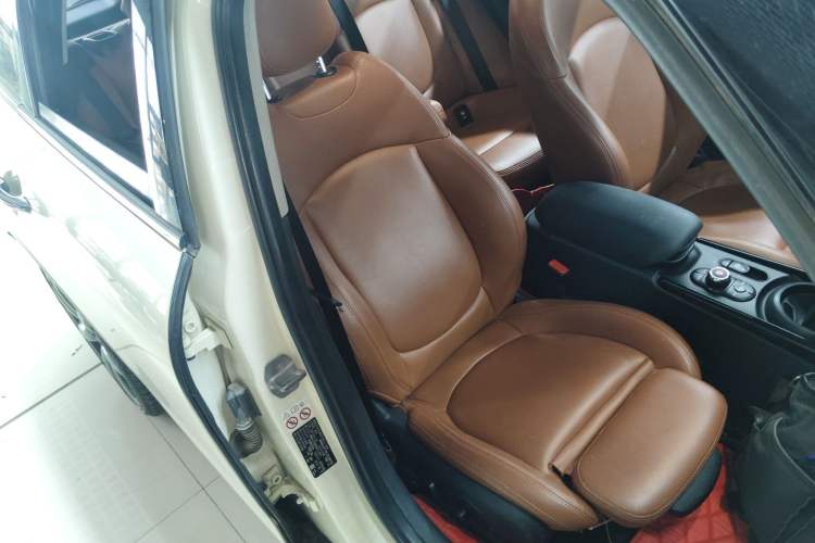 Used MINI Clubman 2018 2.0T COOPER S Classic Edition Right Front Seat