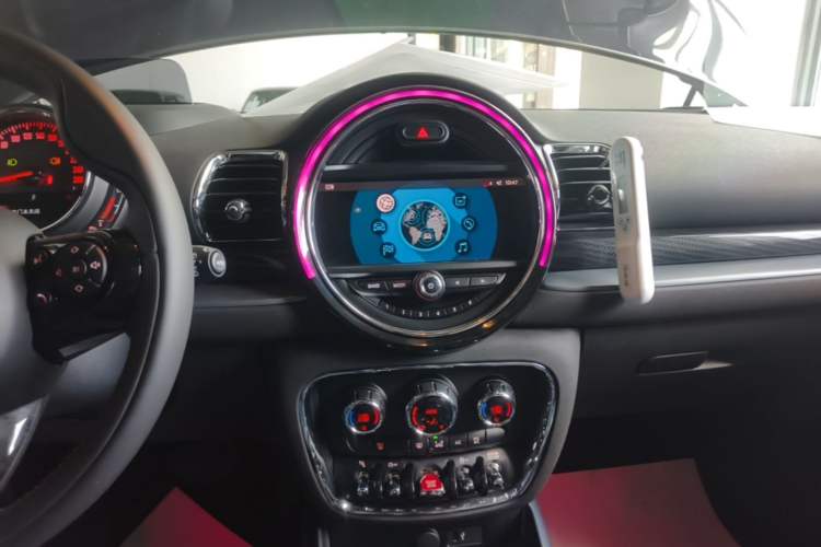 Used MINI Clubman 2019 1.5T COOPER Connoisseur Audio And AC Panel
