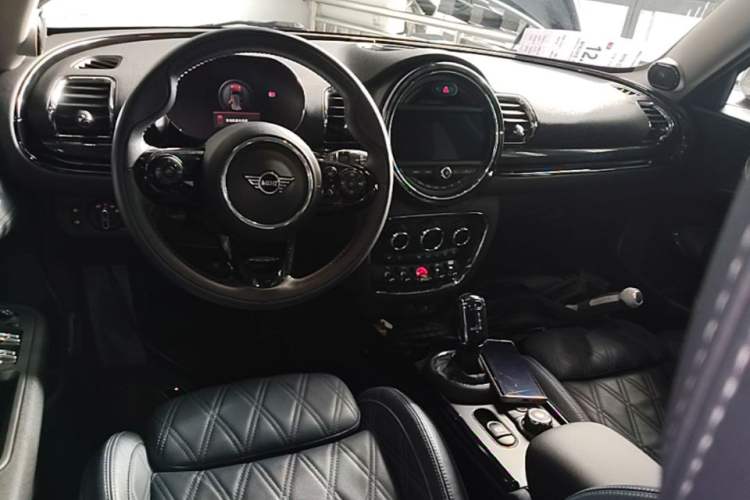 Used MINI Clubman 2019 1.5T COOPER Connoisseur Center Console