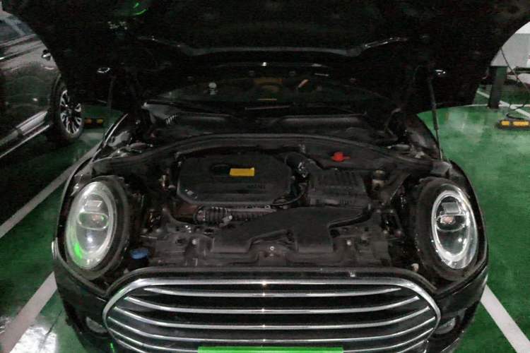 Used MINI Clubman 2019 1.5T COOPER Connoisseur Engine Bay