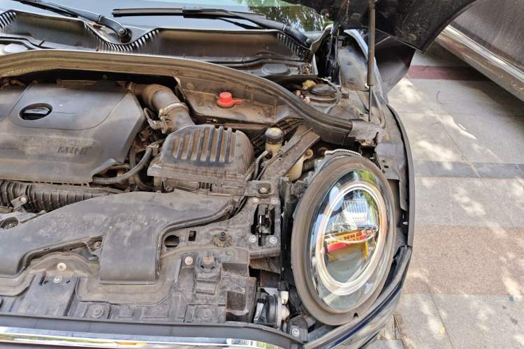 Used MINI Clubman 2019 1.5T COOPER Connoisseur Engine Bay Left