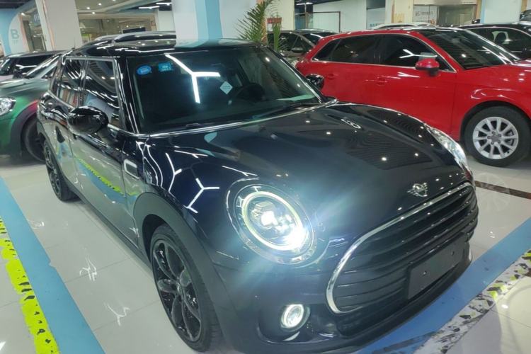 Used MINI Clubman 2019 1.5T COOPER Connoisseur Front Right 45 Deg