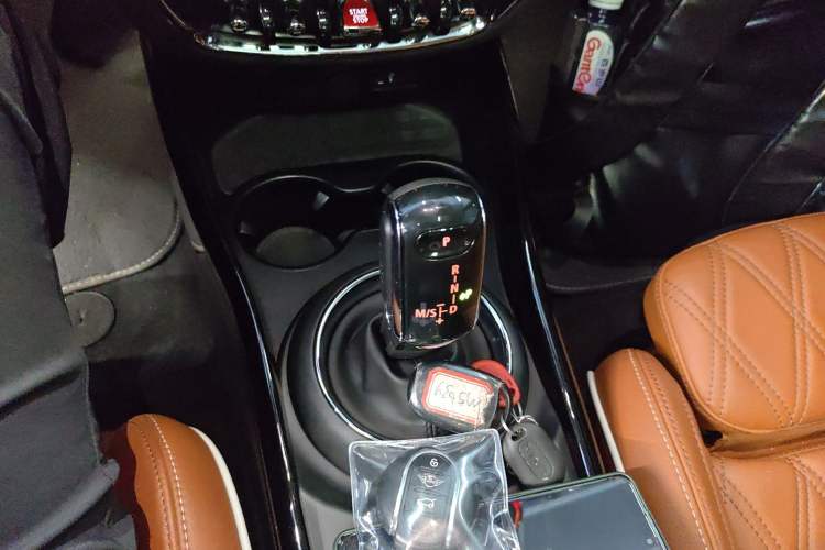 Used MINI Clubman 2019 1.5T COOPER Connoisseur Gear Lever