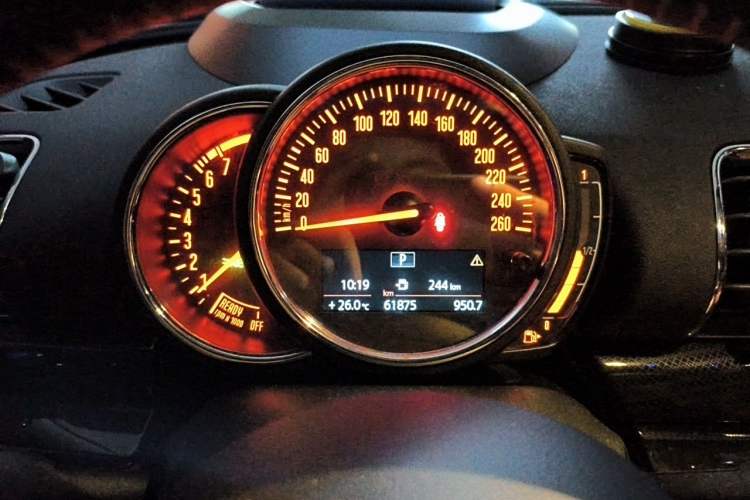 Used MINI Clubman 2019 2.0T COOPER S Instrument Cluster