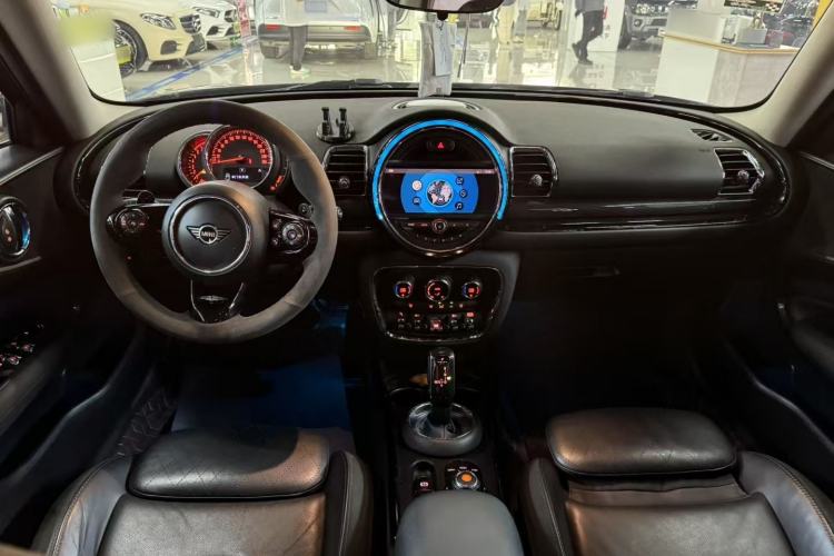 Used MINI Clubman 2019 2.0T COOPER S Interior 1