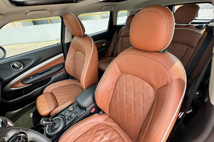 Used MINI Clubman 2019 1.5T COOPER Connoisseur Interior 3