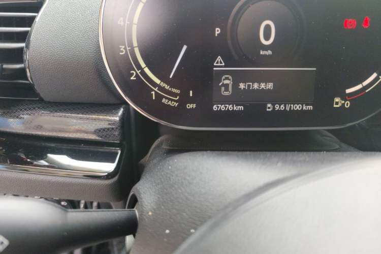Used MINI Clubman 2019 2.0T COOPER S Odometer Close Up