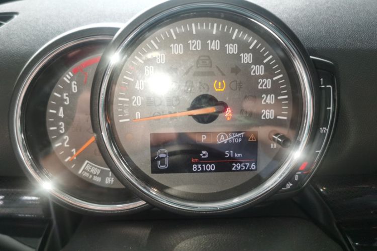 Used MINI Clubman 2019 1.5T COOPER Connoisseur Odometer Close Up