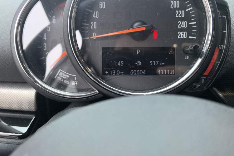 Used MINI Clubman 2019 1.5T COOPER Connoisseur Odometer Close Up
