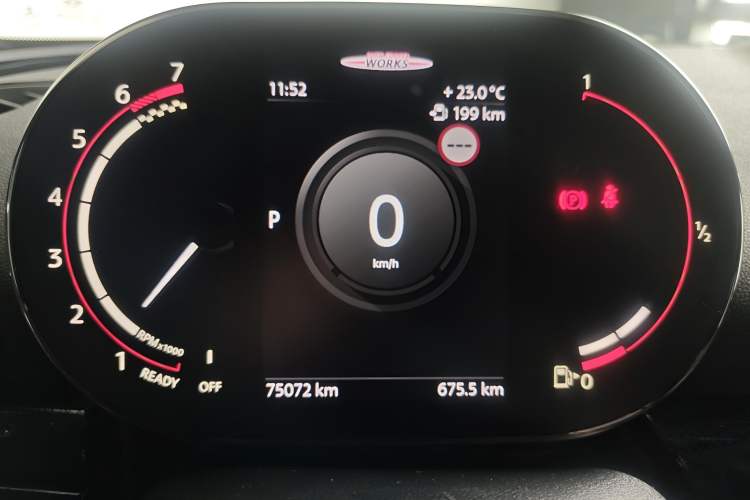 Used MINI Clubman 2019 1.5T COOPER Connoisseur Odometer Close Up