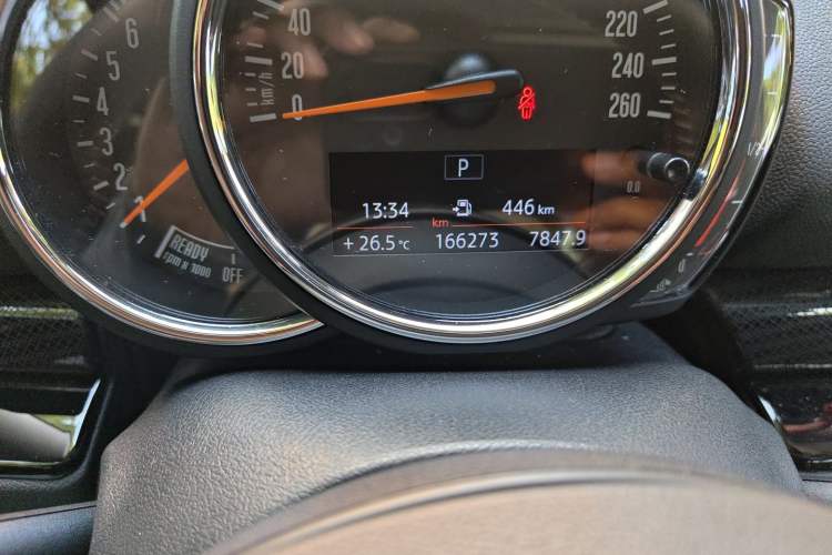 Used MINI Clubman 2019 1.5T COOPER Connoisseur Odometer Close Up
