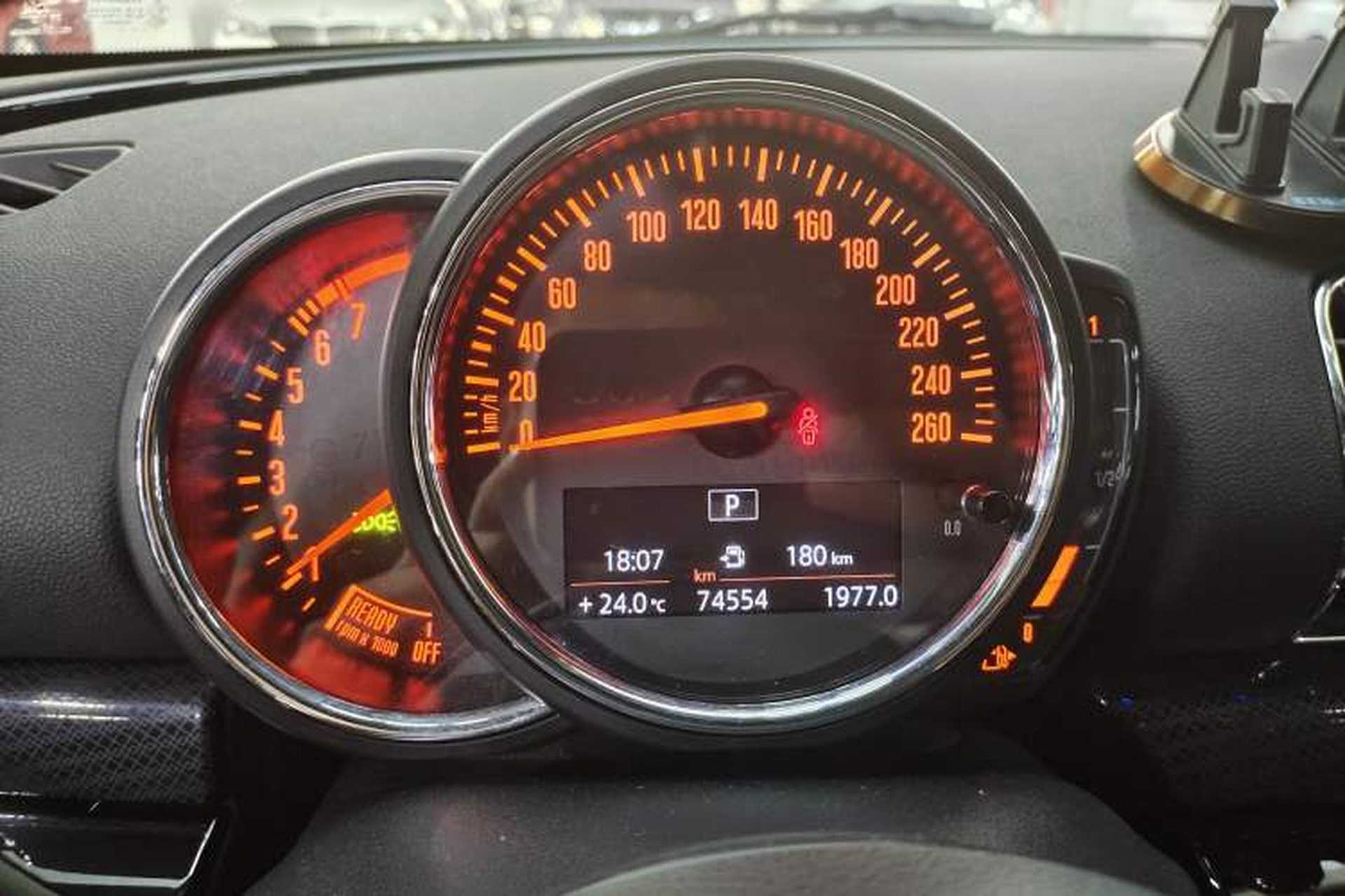 Used MINI Clubman 2019 2.0T COOPER S Odometer Close Up