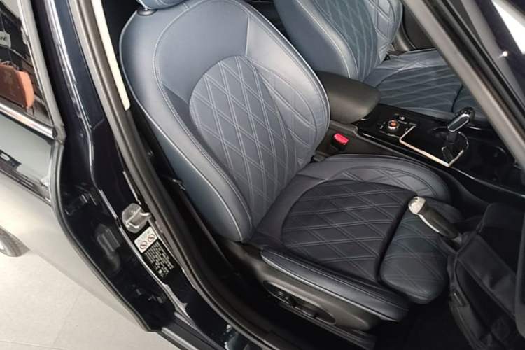 Used MINI Clubman 2019 1.5T COOPER Connoisseur Right Front Seat