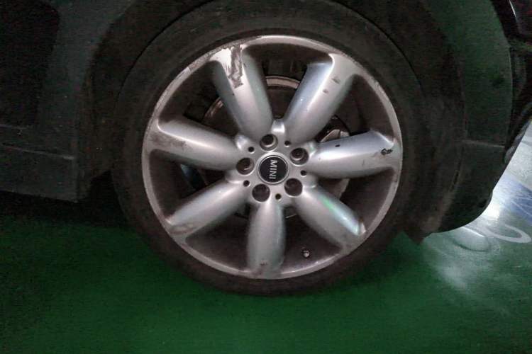 Used MINI Clubman 2019 1.5T COOPER Connoisseur Right Front Wheel Hub