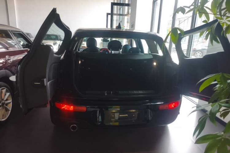 Used MINI Clubman 2019 1.5T COOPER Connoisseur Trunk