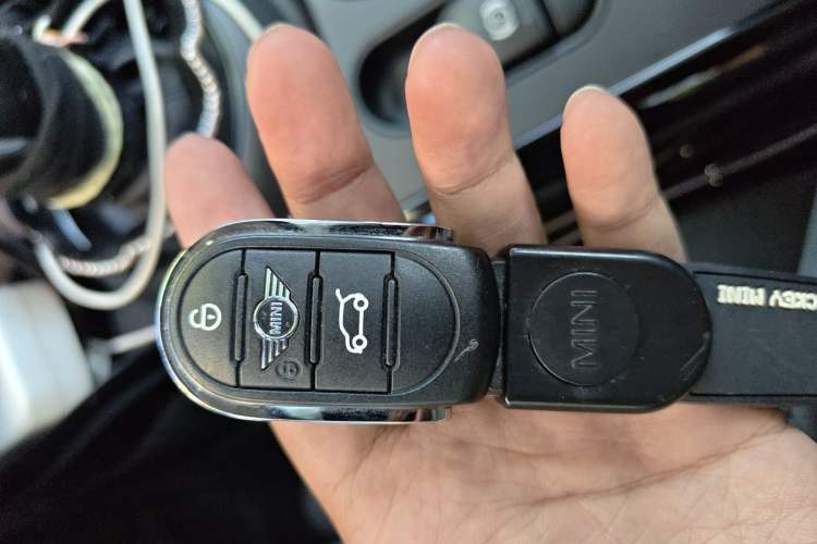 Used MINI Clubman 2019 1.5T COOPER Connoisseur Vehicle Key