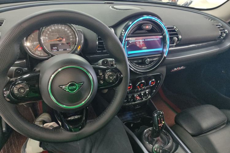 Used MINI Clubman 2019 2.0T COOPER S Center Console