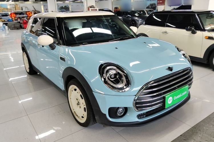Used MINI Clubman 2019 1.5T COOPER Front Right 45 Deg