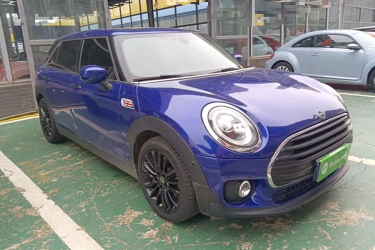 Used MINI Clubman 2019 1.5T ONE Front Right 45 Deg