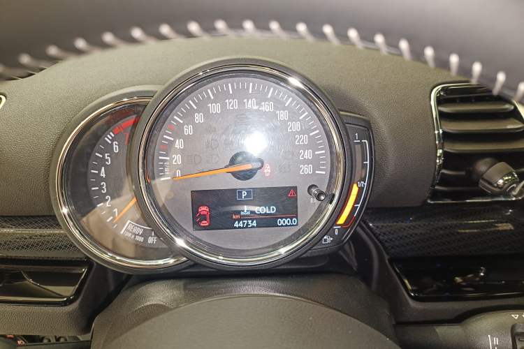 Used MINI Clubman 2019 2.0T COOPER S Instrument Cluster