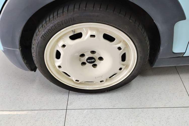 Used MINI Clubman 2019 1.5T COOPER Left Front Wheel Hub