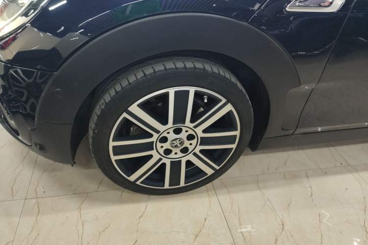 Used MINI Clubman 2019 2.0T COOPER S Left Front Wheel Hub