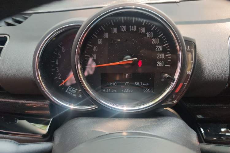 Used MINI Clubman 2019 1.5T COOPER Connoisseur Odometer Close Up