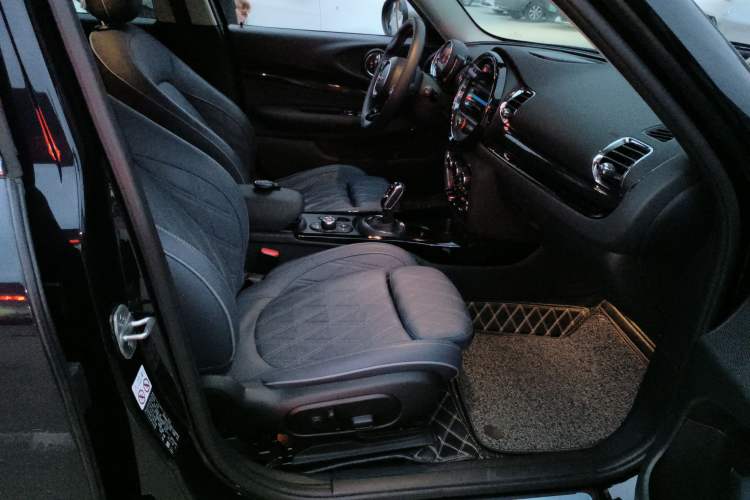 Used MINI Clubman 2019 1.5T COOPER Connoisseur Right Front Seat