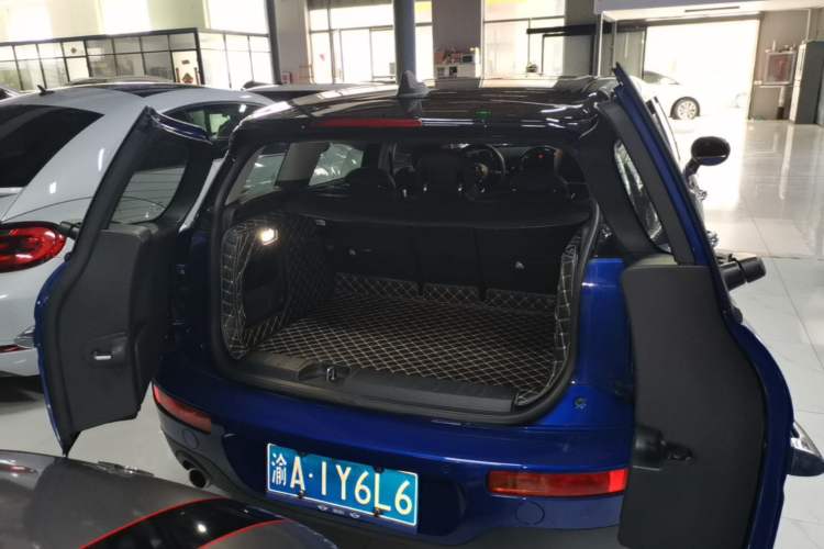 Used MINI Clubman 2019 1.5T COOPER Trunk