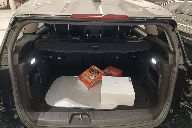 Used MINI Clubman 2019 2.0T COOPER S Trunk