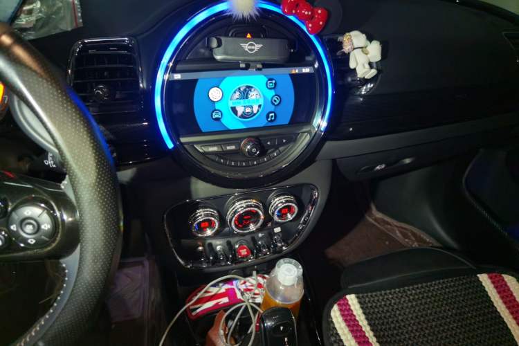 Used MINI Clubman 2019 1.5T COOPER Connoisseur Audio And AC Panel