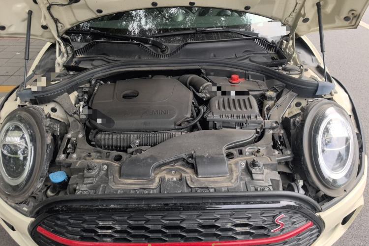 Used MINI Clubman 2019 2.0T COOPER S Engine Bay