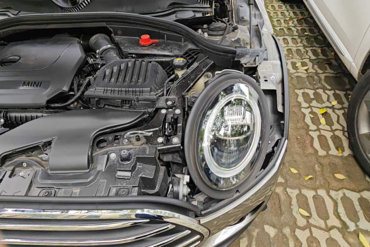 Used MINI Clubman 2019 1.5T COOPER Engine Bay Left