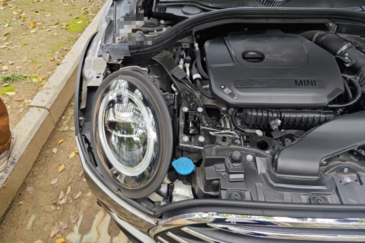 Used MINI Clubman 2019 1.5T COOPER Engine Bay Right