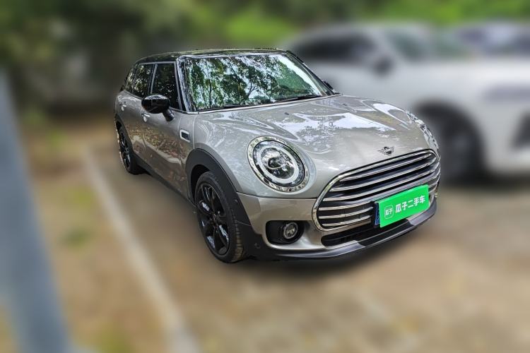 Used MINI Clubman 2019 1.5T COOPER Front Right 45 Deg