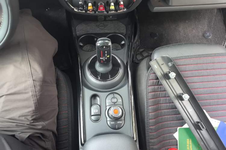 Used MINI Clubman 2019 2.0T COOPER S Gear Lever