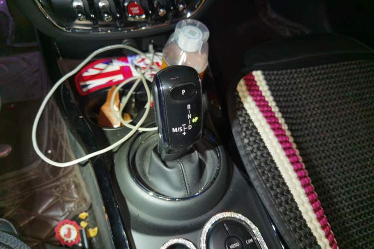 Used MINI Clubman 2019 1.5T COOPER Connoisseur Gear Lever