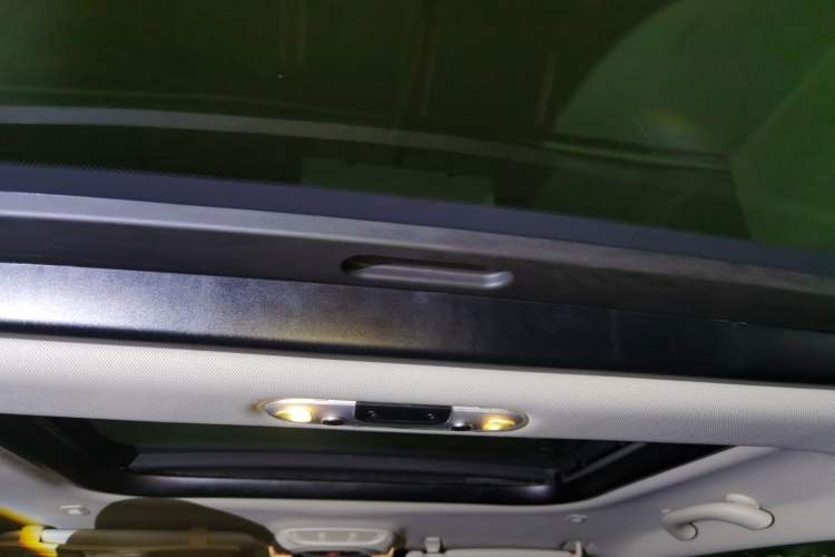 Used MINI Clubman 2019 1.5T COOPER Connoisseur Headliner